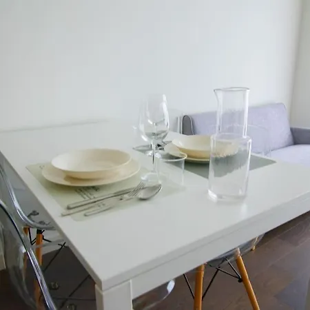 Corso Vercelli Cozy Modern Flat