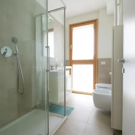 Corso Vercelli Cozy Modern Flat شقة *