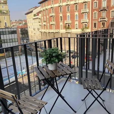 Apartamento Corso Vercelli Cozy Modern Flat *